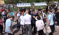 Domovinci, koji sve više rastu u predizbornim anketama, družili se s građanima na Sajmu antikviteta