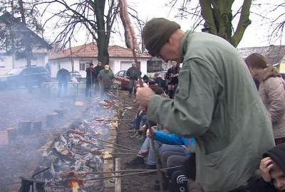 Dobro društvo i jednako dobra slanina danas su bile prve asocijacije na Zelčin