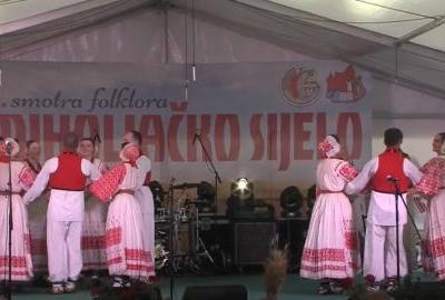 Pjesmom i plesom brojni KUD-ovi predstavili svoju tradicijsku kulturu