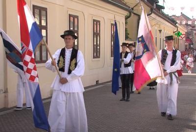 1200 mladih čuvara narodnih običaja na Malim vezovima
