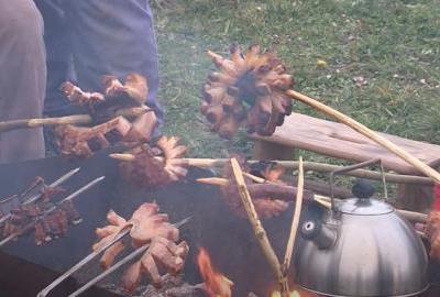 Pečena slanina na josipovačkoj Slaninijadi rastjerala hladnoću, gripu i prehlade