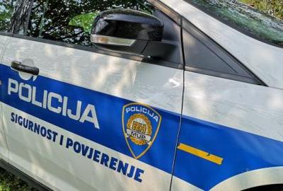 U prometnoj nesreći smrtno stradala vozačica mopeda