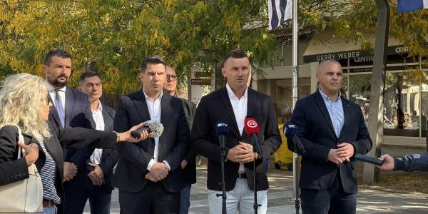 ''SOA nije napravila ništa - neka Plenković i Vlada izvole vratiti otpad tamo odakle je došao''