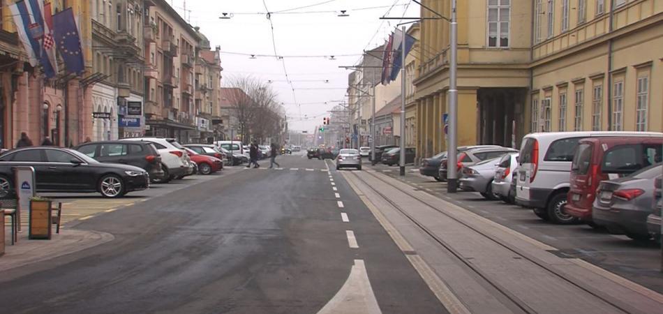 Osječani zabrinuti zbog radova. To je, kažu, Bogu za plakat'