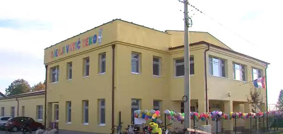 Otvoren novi vrtić u Vladislavcima, stiglo i 100 tisuća eura za Društveni dom u Dopsinu