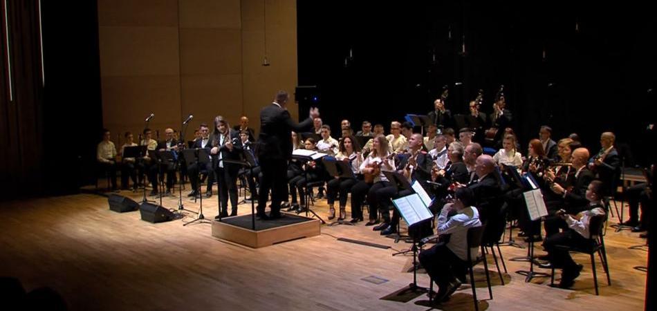 „Pajo i prijatelji“ priredili tamburašku poslasticu u dvorani Franjo Krežma