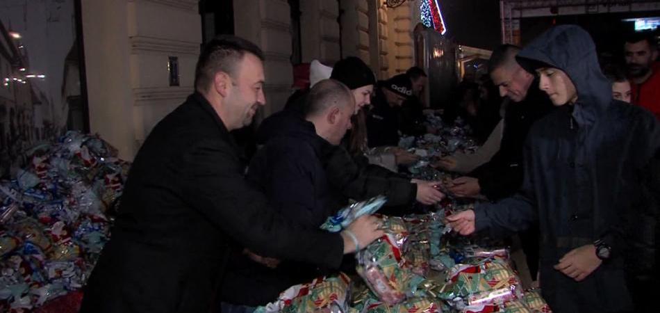 2700 slatkih paketića razveselilo najmlađe Vukovarce