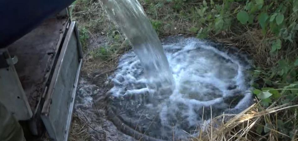 Lovci dostavljaju vodu i hranu u lovišta