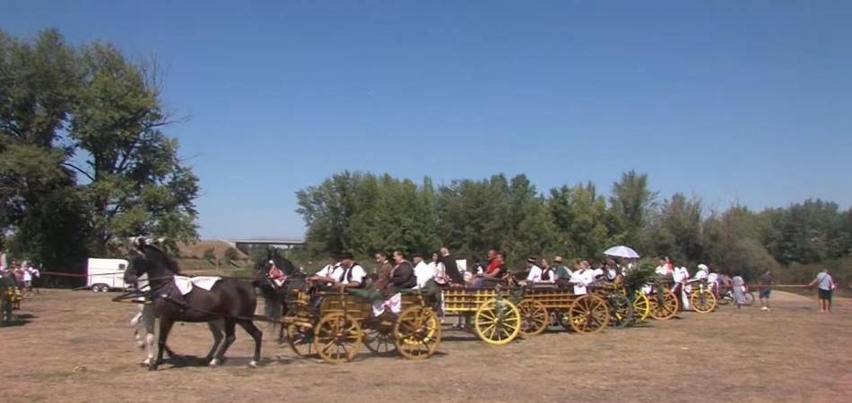 Održana 16. Smotra svatovskih zaprega u Belom Manastiru