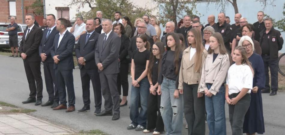 Sajmište se prisjetilo najtežih dana - obilježena 35. godišnjica velikog stradanja
