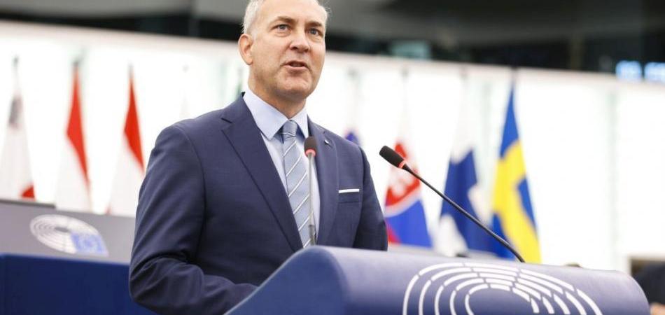 ''Dok Europa gori, Bruxelles raspravlja o većem proračunu!''