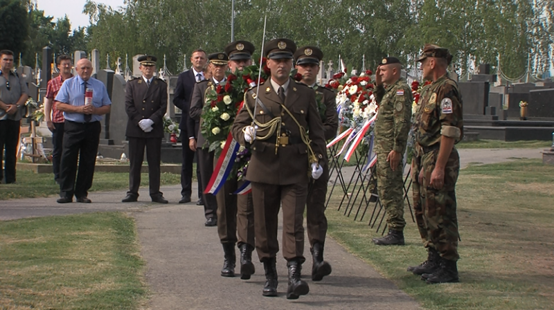 Uz pjesmu i polaganje vijenaca oživljena uspomena na osnutak 107. brigade ZNG