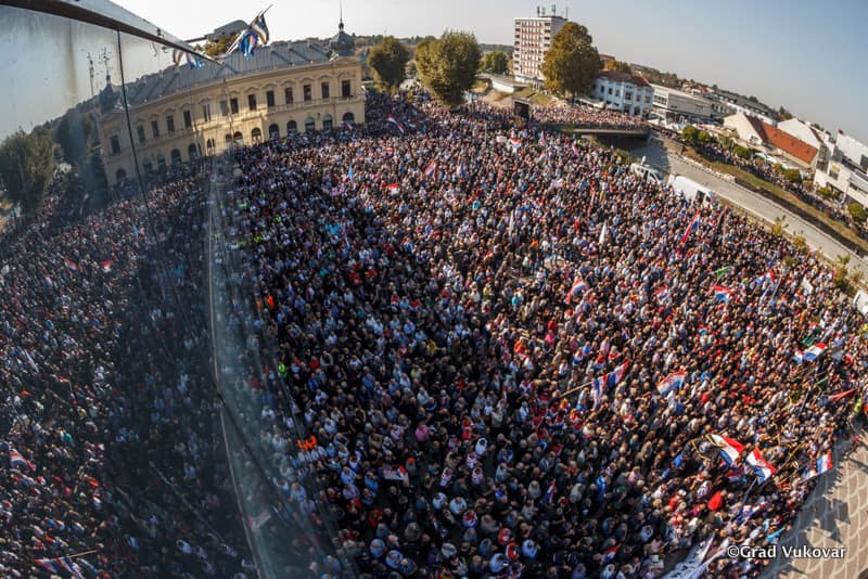 ''Jad i bijeda hrvatske politike - prvo počistite u svom dvorištu, pa onda u tuđem!''