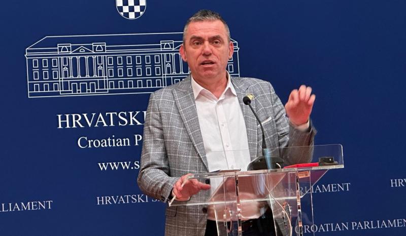 ''Ovo je sramota HDZ-ove Vlade, Plenkovića će na izborima pomesti hrvatski narod''