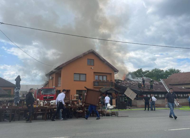 Požar zahvatio poznati restoran Citadela u Baranji!