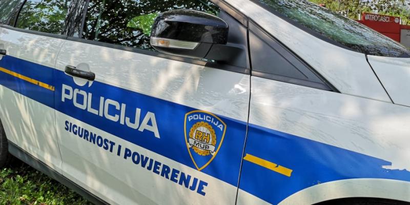 Policija pronašla maloljetnika koji je ženi na ulici oteo novčanik