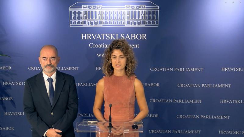 ''Divljač uništava usjeve, a država račun ispostavlja poljoprivrednicima! Tko će im nadoknaditi štetu?''