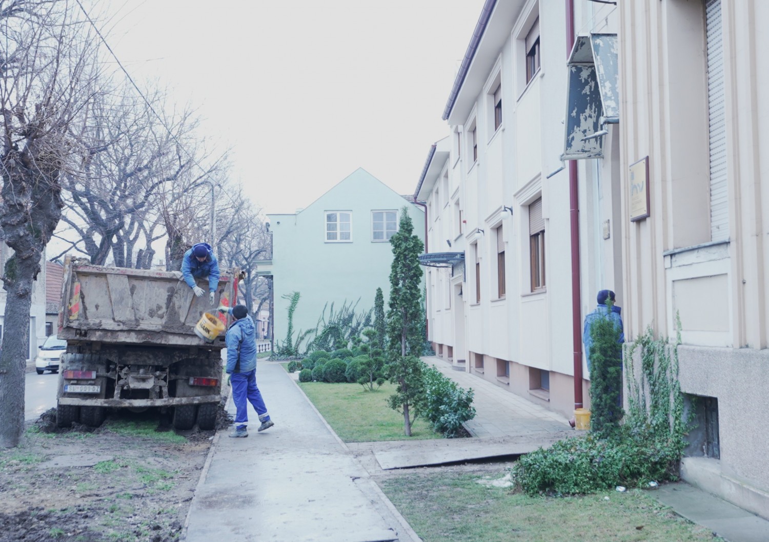Vanjski ulaz u prostorije HNV u Subotici